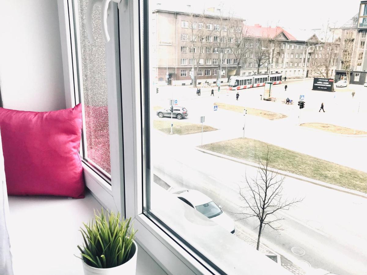 Cozy Central Apartment Tallinn Eksteriør billede